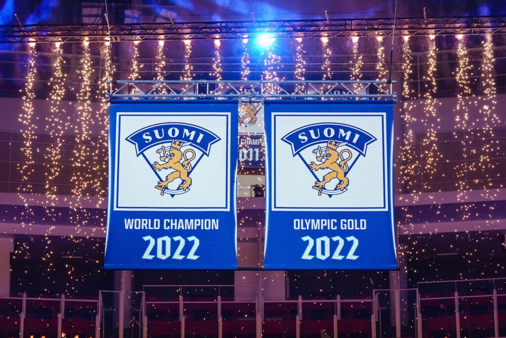 MM-kisat 2022: Kotikisat, uusi halli ja Leijonille MM-kultaa Leijonat, mestaruusviirit 2022