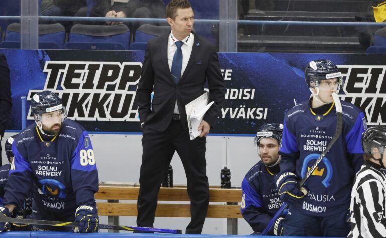 Haastattelu: Jyrki Aholta tiukka näkemys yhdestä pelipaikasta – ”Aina sitä toivoisi”