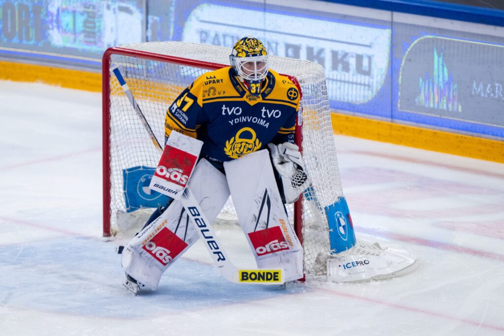 Näkökulma: Miksi suomalainen maalivahti ei enää kelpaa Liigaan? – ”Ihan turha lähteä keulimaan” Joni Ortio, Lukko