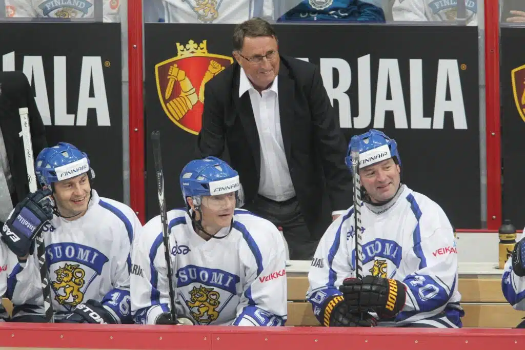 Leijona-legendan paljastus MM95-finaalia edeltäneestä yöstä – ”Sanoin Villelle puoli kahdelta, että voisiko telkkarin laittaa kiinni”