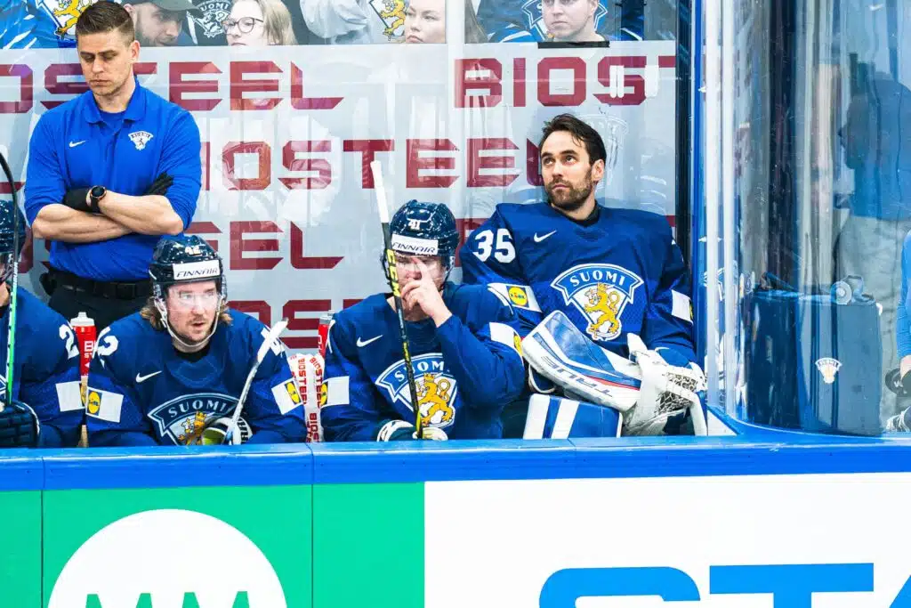 Leijonien olympiavoittaja ottaa tiukasti kantaa Suomi-kiekon valtavaan epäkohtaan – ”Ihan täyttä p***aa”