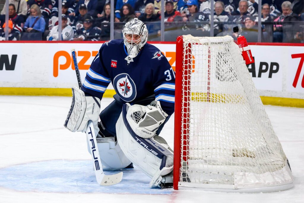 Analyysi: Winnipeg Jets kaipaa vahvistuksia - Rakkaus entisiä pelaajia kohtaan pitää katkaista Connor Hellebuyck
