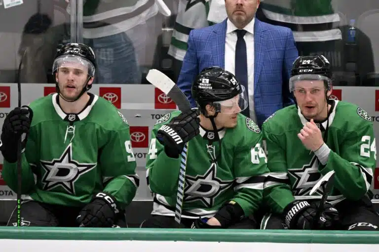 Näkökulma: Suomalaiset rynnivät kohti Stanley Cupin voittoa – Leijonat odottavat turhaan