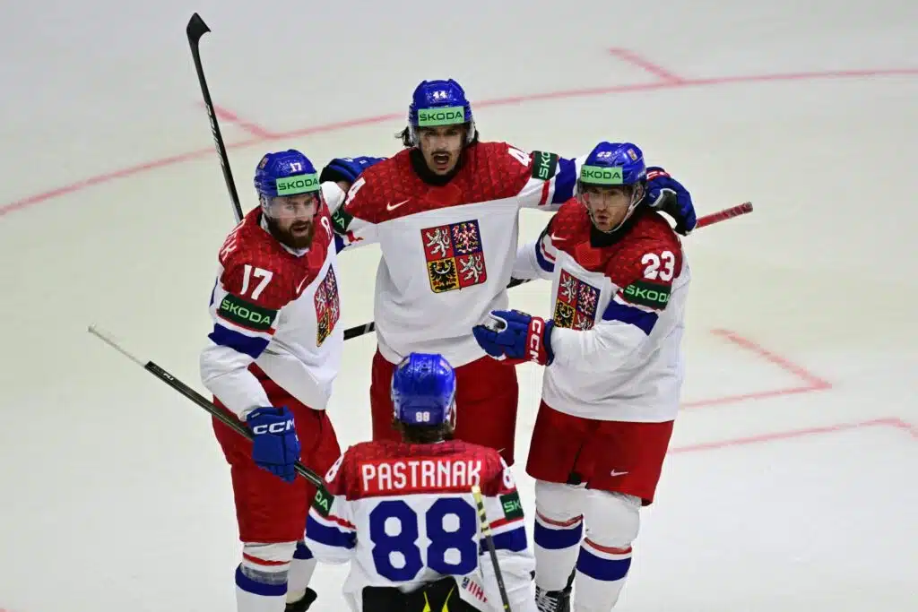 Analyysi: Ruotsi ja Tshekki tarjoavat puolivälierien superottelun