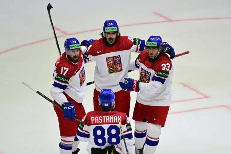 Analyysi: Ruotsi ja Tshekki tarjoavat puolivälierien superottelun