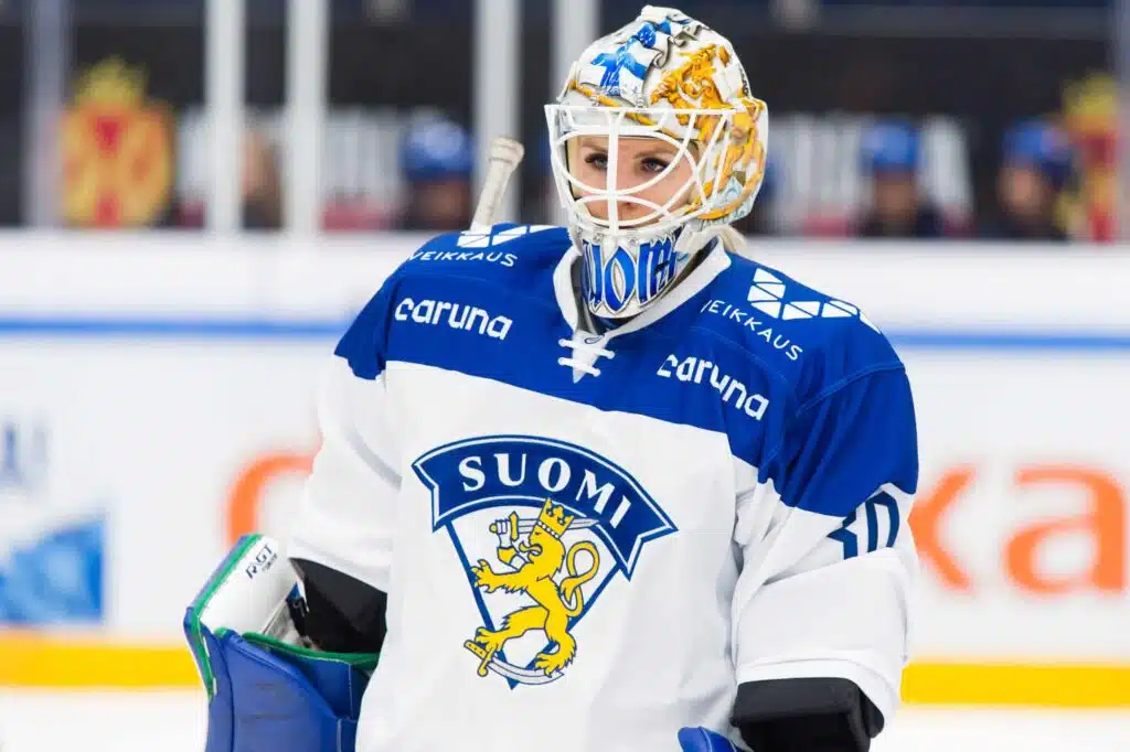 Suomen jääkiekon tilastointi on suuri vitsi – Meeri Räisänen avasi haisevan matopurkin: ”Ei muistettu laskea”