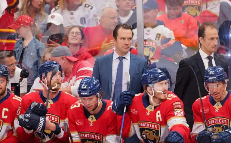 Näkökulma: Florida Panthersin kausi on valmis – NHL:n pudotuspelit jää väliin