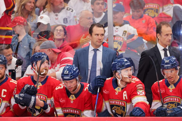 Näkökulma: Florida Panthersin kausi on valmis – NHL:n pudotuspelit jää väliin