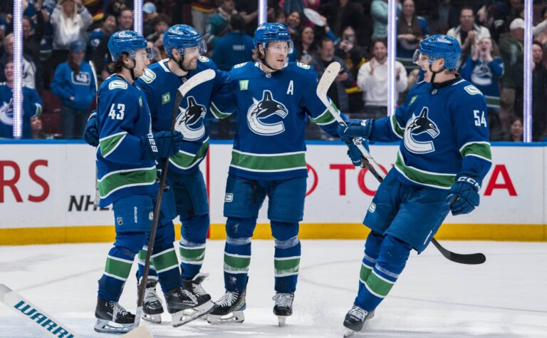 Näkökulma: Veljeskatraan kolmannen kauppaaminen on tuhoamassa NHL-seuran lopullisesti Näkökulma: Veljeskatraan kolmannen kauppaaminen on tuhoamassa NHL-seuran lopullisesti