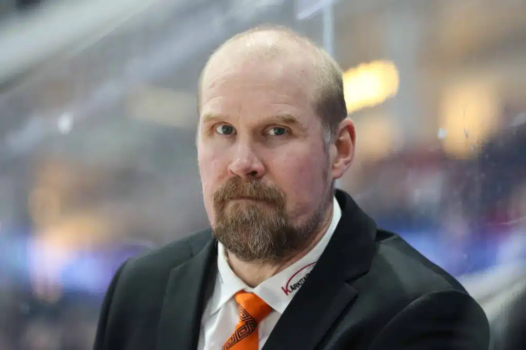 Luuvitonen: Sami Helenius lataa faktat Aleksander Barkovin loukkaantumisesta