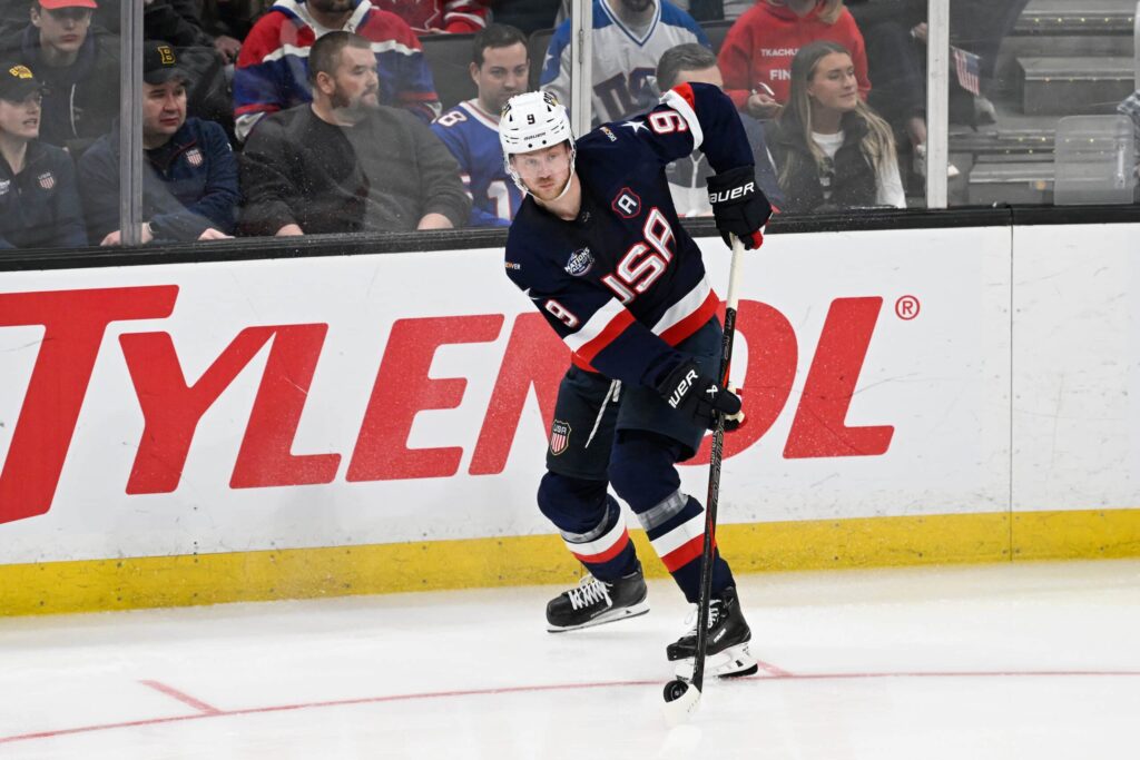 Näkökulma: Vegas Golden Knights virittelee jättisopimusta Yhdysvaltain ja Vegas Golden Knightsin tähtisentteri Jack Eichel