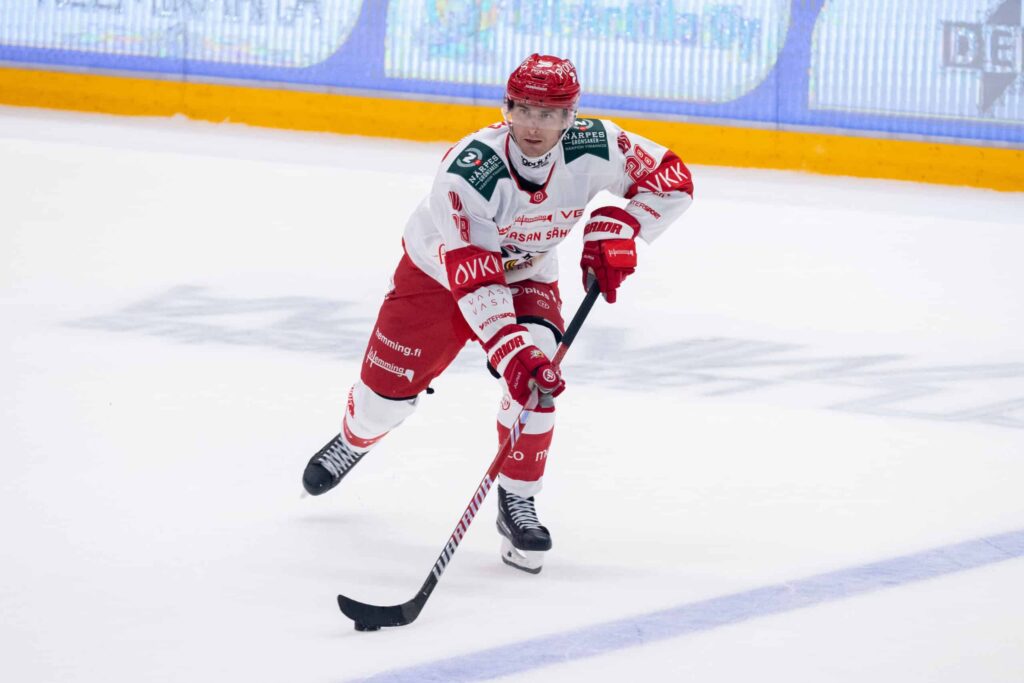 Analyysi: Sportin superkausi oli vahinko, joka ei tapahdu toiste Vaasan Sportin ruotsalaissentteri Johan Sundström