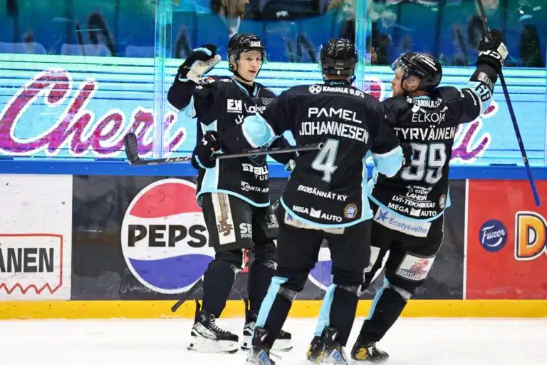 Analyysi: Pelicansilla ei ole varaa löysäilyyn – joukkueessa yksi selkeä vahvuusalue