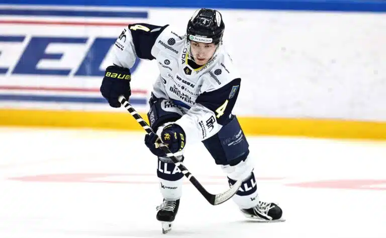 Haastattelu: Liigan tähtipelaajalle hurjaa suitsutusta – ”Uskomatonta, miten hän ymmärtää peliä”