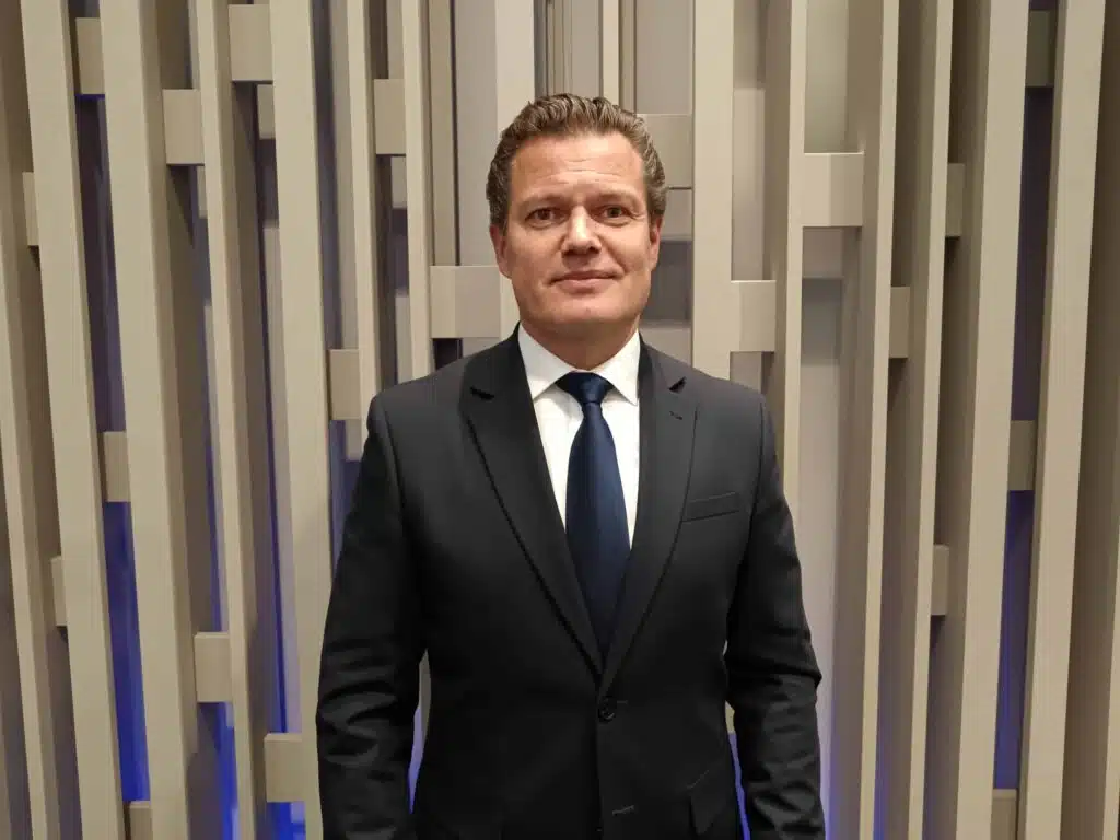 Haastattelu: Sami Kapanen jännitti poikansa ja KalPan puolesta, vaikka valmensi toista joukkuetta – ”Lämmitti sydäntä”