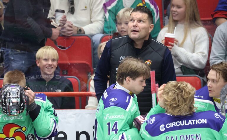 Näkökulma: Tomek ulos – näin ei voi jatkua