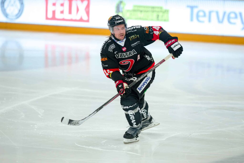 JYPin Sami Vatanen