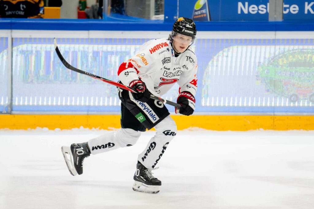 Liigan tähden touhut ovat jo aivan huimissa sfääreissä – verrataan jo NHL:n supertähteen Liigan tähden touhut ovat jo aivan huimissa sfääreissä – verrataan jo NHL:n supertähteen