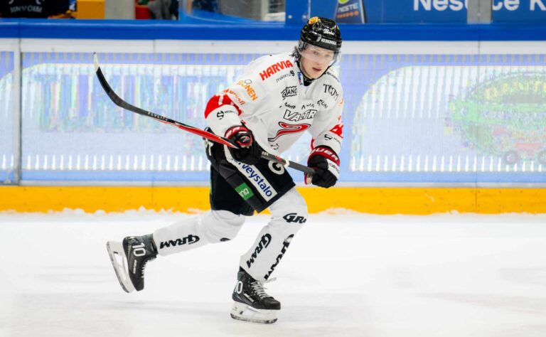 Liigan tähden touhut ovat jo aivan huimissa sfääreissä – verrataan jo NHL:n supertähteen Liigan tähden touhut ovat jo aivan huimissa sfääreissä – verrataan jo NHL:n supertähteen