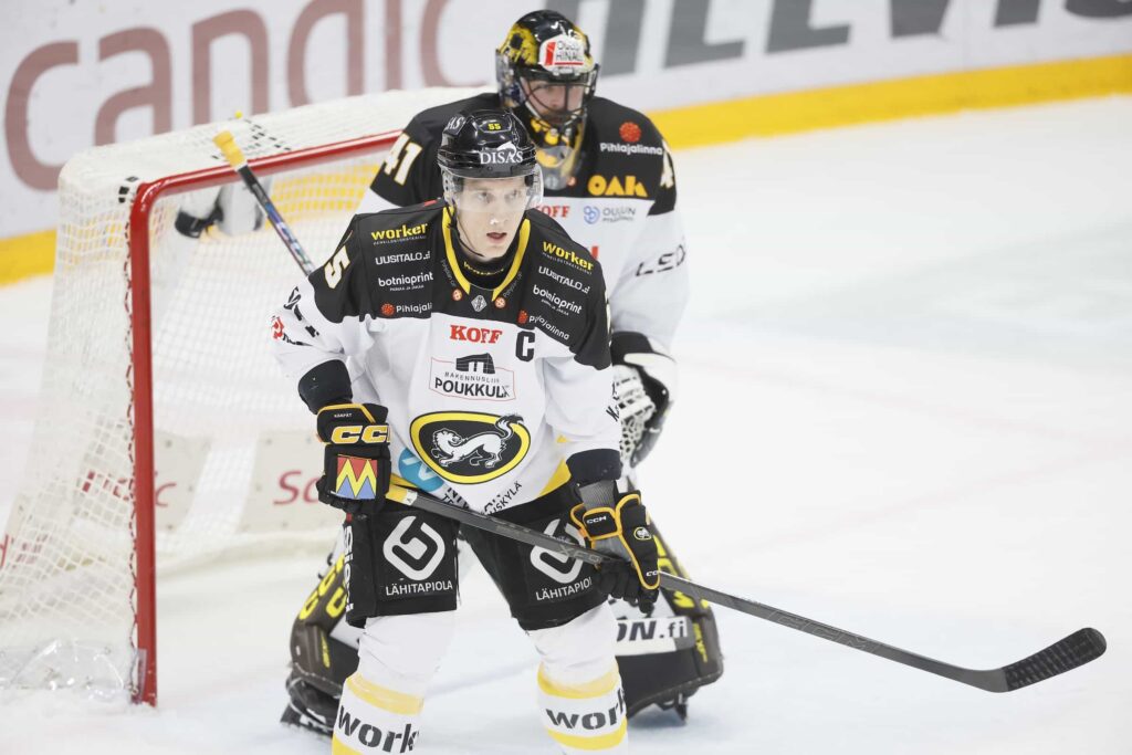 Käsittämätön syöksy – mikä Kärpissä oikein mättää? ”Laiva ei käänny haaveilemalla” Käsittämätön syöksy – mikä Kärpissä oikein mättää? ”Laiva ei käänny haaveilemalla”