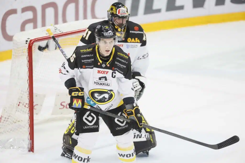 Käsittämätön syöksy – mikä Kärpissä oikein mättää? ”Laiva ei käänny haaveilemalla”