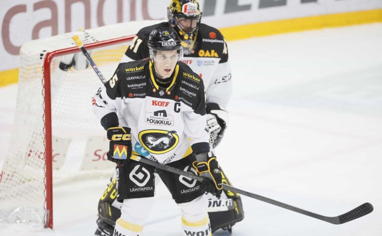 Käsittämätön syöksy – mikä Kärpissä oikein mättää? ”Laiva ei käänny haaveilemalla” Käsittämätön syöksy – mikä Kärpissä oikein mättää? ”Laiva ei käänny haaveilemalla”