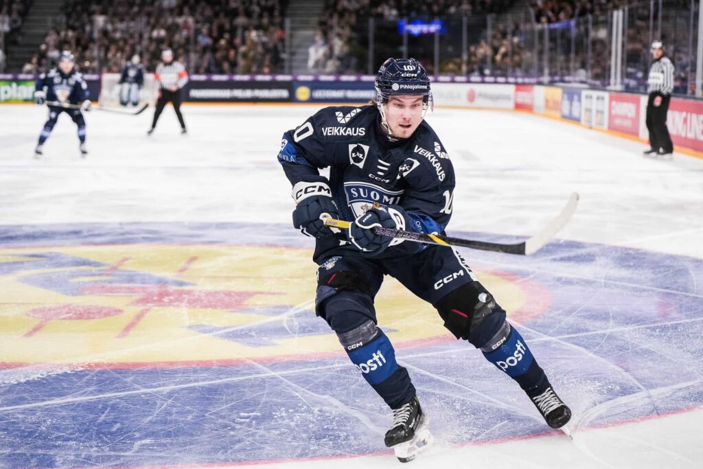 SaiPan ja Suomen tähtihyökkääjä Otto Kivenmäki