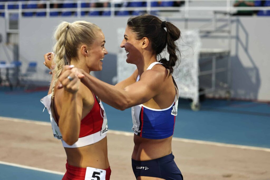 Näkökulma: Kaikki kunnia Raipelle, mutta… – taas saa hävetä silmät päästään Lotta Harala (vas.) Nooralotta Neziri