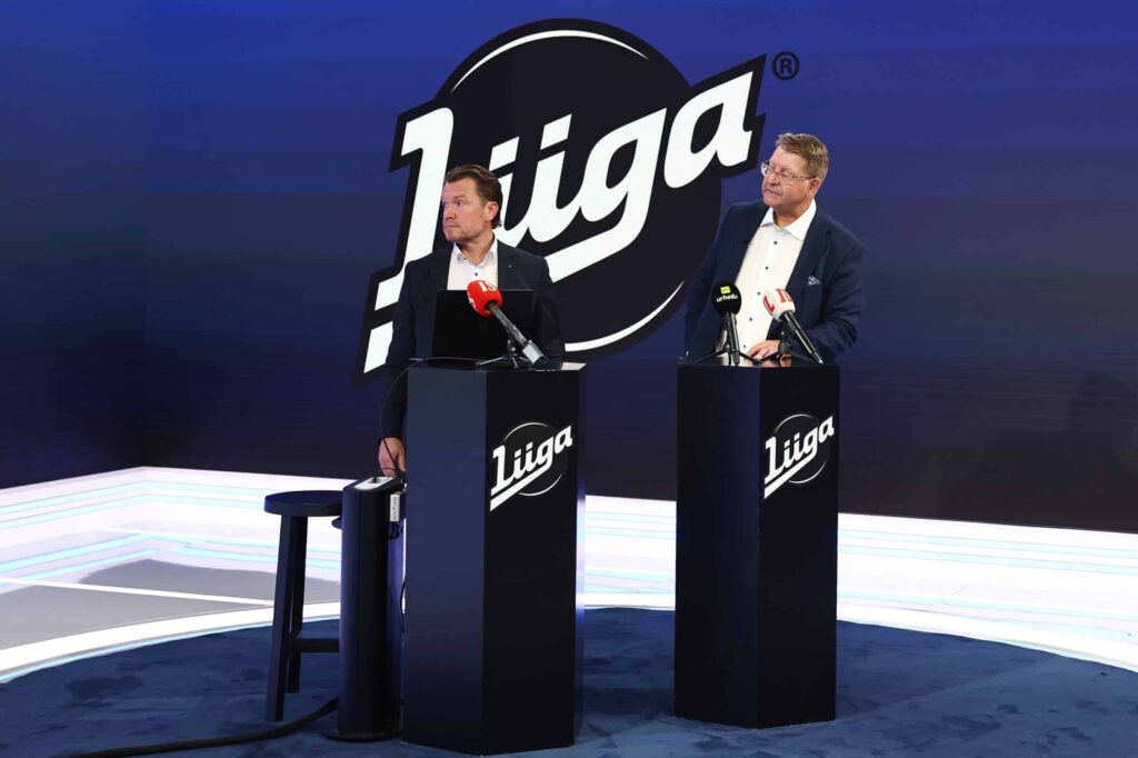 Siniviiva paljastaa: Näin SM-liigan yhtiökokous eteni