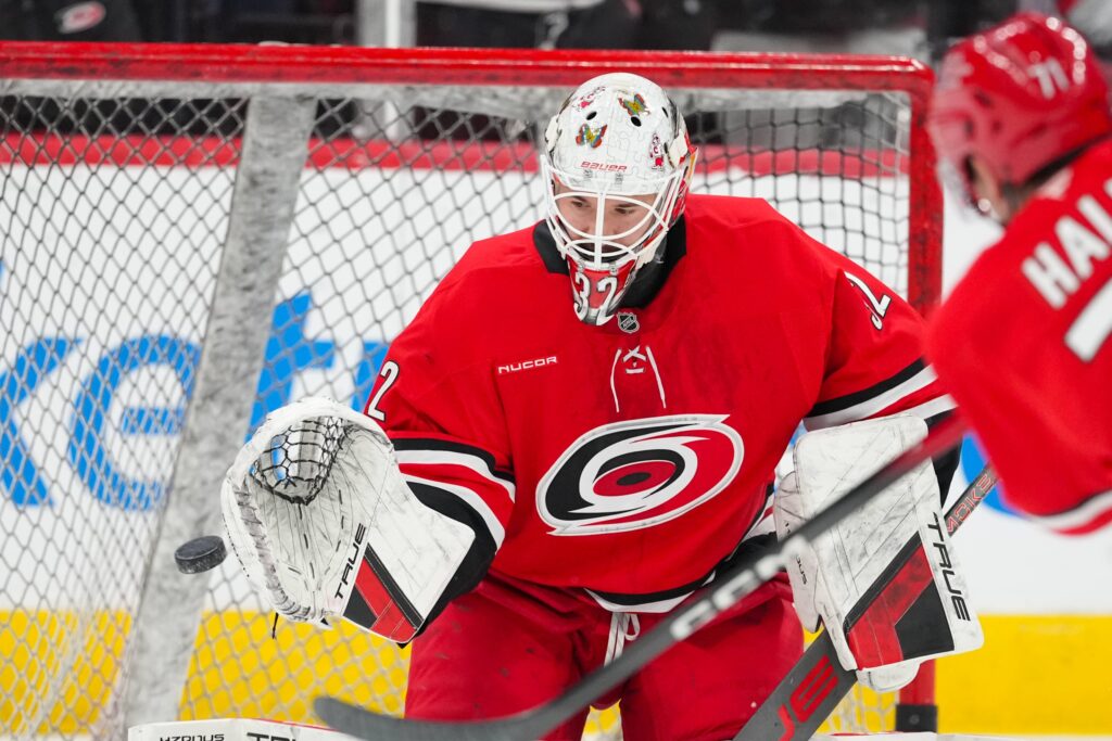 Näkökulma: Carolinan tulella leikkiminen vie Sebastian Aholta mahdollisuuden Stanley Cupiin Brandon Bussi