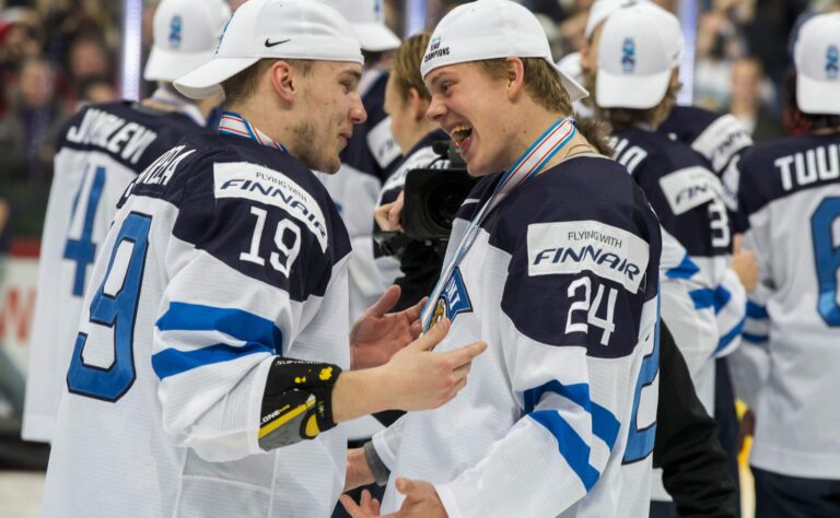 Tämä maali pysäytti ajan ja sekoitti Suomen – ”Venäläinen luuli olevansa minua vahvempi”