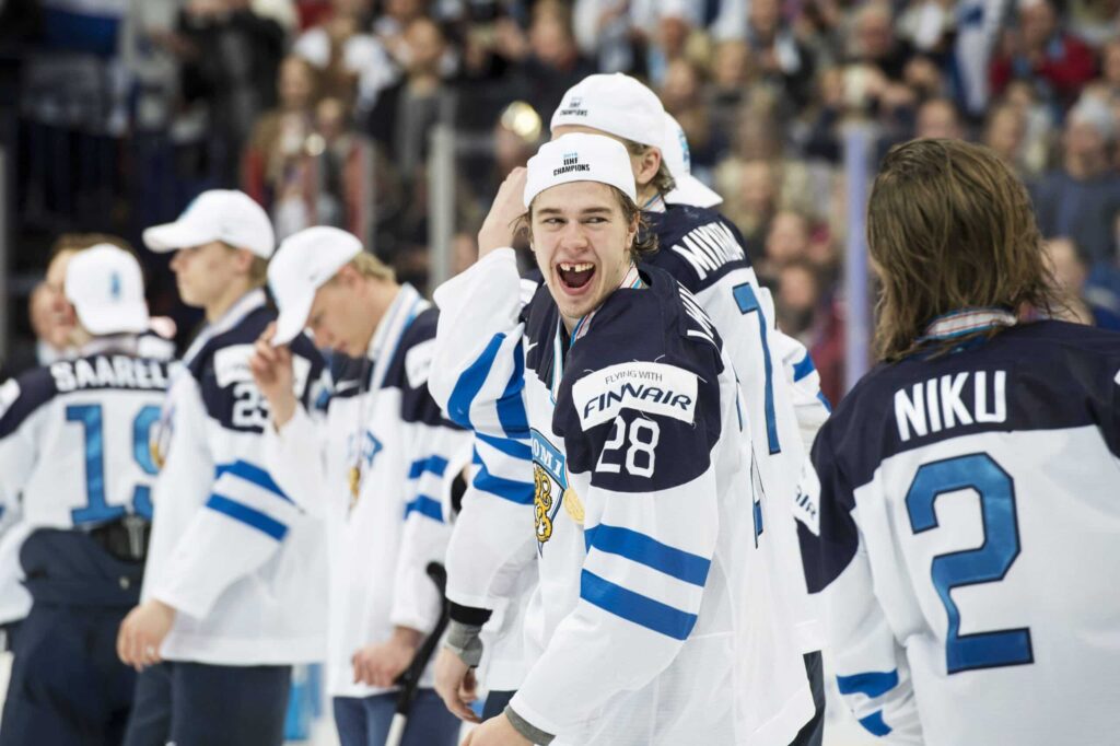 Jukka Jalosen luottoleijona on voittanut uskomattoman määrän kannuja – ”Se aina auttaa, jos…”