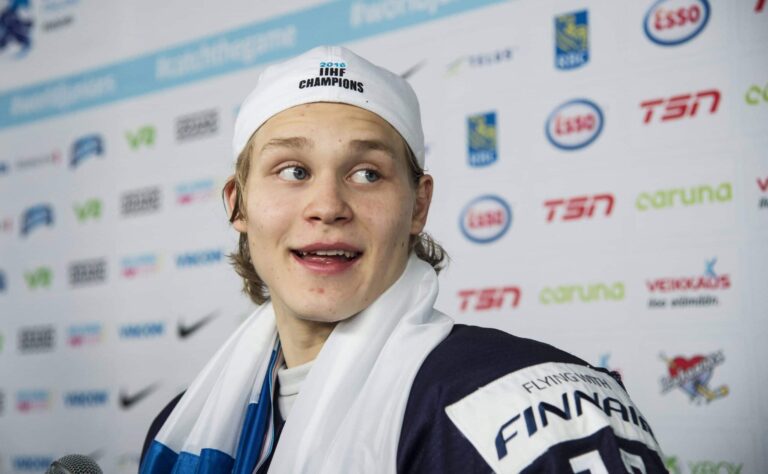 Kun Sidney Crosby tuli onnittelemaan, kultaleijonakin häkeltyi – ”Jos pitää itseään kehua”