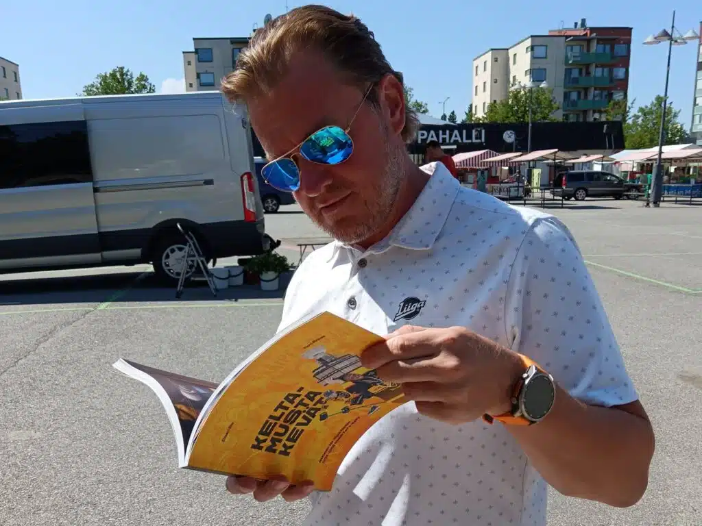 IL: SM-liigan tilillä pullistelee miljoonia – toimitusjohtaja ei kommentoi, mistä ne tulivat IL: SM-liigan tilillä pullistelee miljoonia – toimitusjohtaja ei kommentoi, mistä ne tulivat