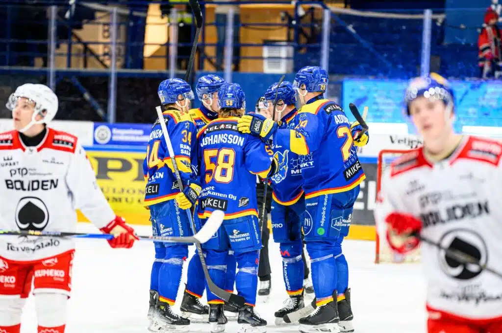 Näkökulma: Naapuri teki parhaansa auttaakseen – Liigan kääpiö korisee silti henkitoreissaan Näkökulma: Naapuri teki parhaansa auttaakseen – Liigan kääpiö korisee silti henkitoreissaan