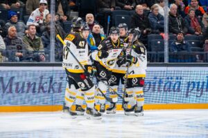 Luuvitonen: Sami Helenius latasi siirtopommin - jättipettymykseen päättynyt kausi johtaa suureen muutokseen Luuvitonen: Sami Helenius latasi siirtopommin – jättipettymykseen päättynyt kausi johtaa suureen muutokseen