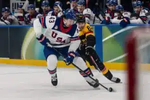 Olympiakiekko: Yhdysvallat jätti kysymysmerkkejä – pikkumaat pelasivat c-lohkossa ristiin