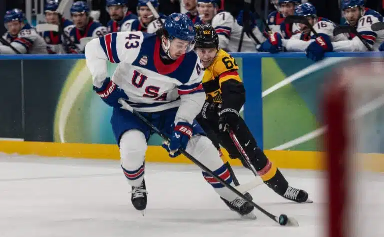 Olympiakiekko: Yhdysvallat jätti kysymysmerkkejä – pikkumaat pelasivat c-lohkossa ristiin