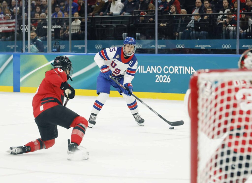 Yhdysvaltain Alex Carpenter on joukkueen suurin tähti