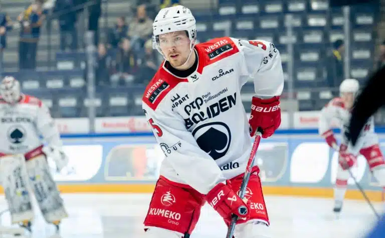 Huojentava tieto jyrätyn Ässä-pakin tilanteesta – ”Rumin taklaus, jonka olen nähnyt”